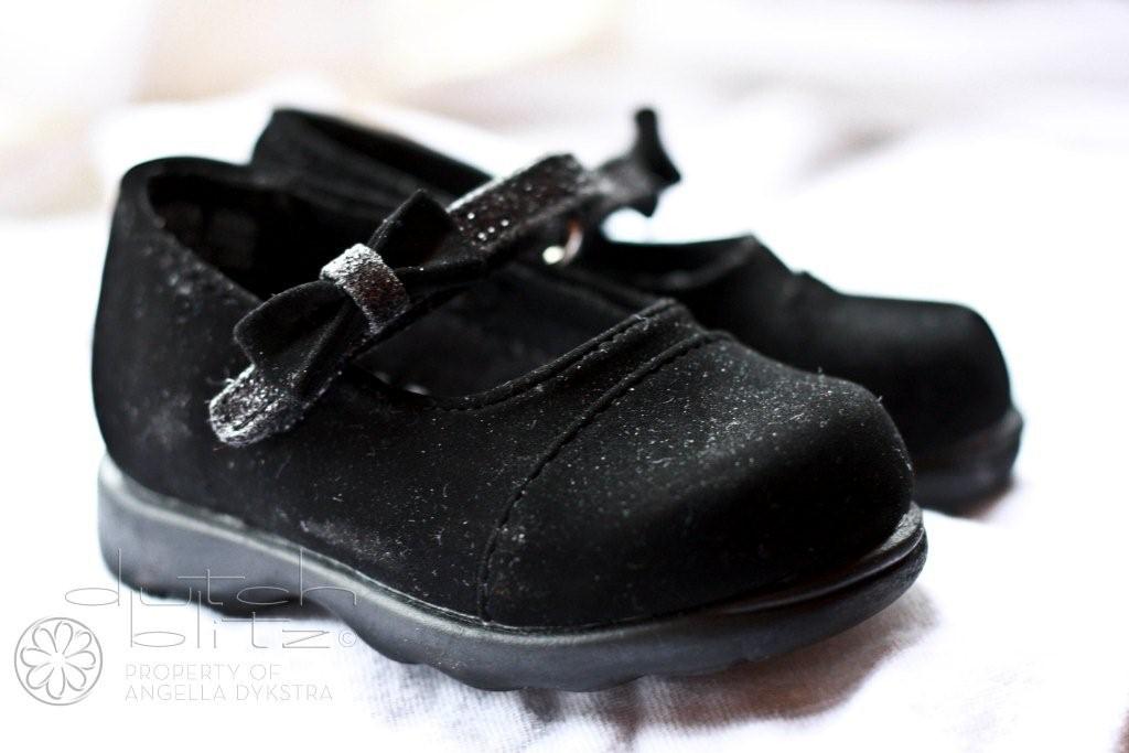 The shoes, middle metered at 1/25 of a second The shoes, middle metered at 1/25 of a second