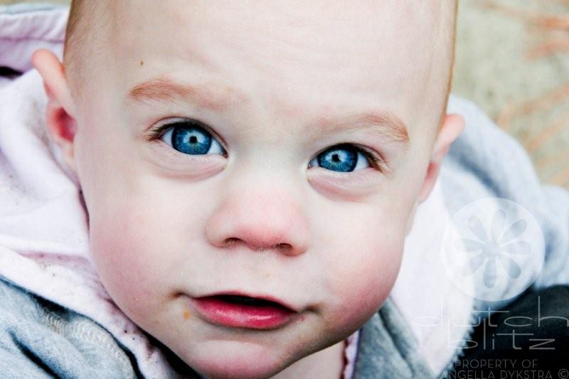 Blue eyes Blue eyes
